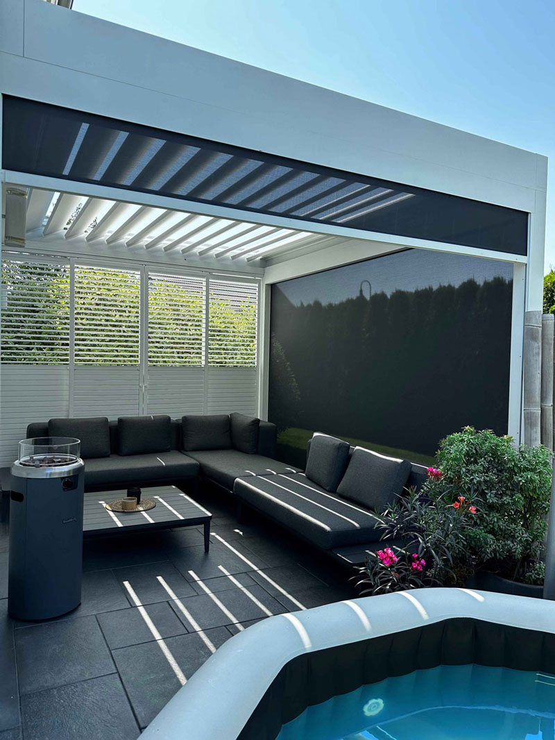 Hier fertiggestellt ein REONSON Lamellendach Camargue